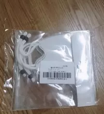 처응엔 블랙이 예뻐서 블랙만 구매하려고 했는데 밝은색 옷에는 화이트가 더 잘어울려서