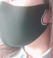 블랙 무조건 겟하려고 하고 있었는데 화이트도 예뻐서 고민하다가 끈은 필요없어서 3개