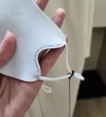 넘깨끗하고 디자인도 맘에들고 숨쉬기도편하고 멋스러움 까지 더하네요~~아직 블랙은 받