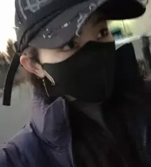 큐빅안한거도 사게 언능 다시열어주세요ㅠㅠㅠ 회사에서 큐빅 너무 화려하다면서... 하