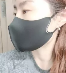 블랙이 배송은 늦었지만 그래도 예쁘니까 괜찮아요 너무 편해요 운동할때도 딱좋네요 ^