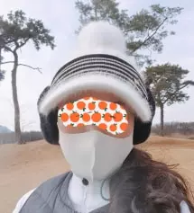 운동하러 나갈때는 kf94쓰기 답답하고 이쁘지않아서 별로였는데요. 어제는 정말 잘썼어