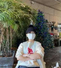 제가 사용했던 마스크들 중 최고에요.처음에 착용하면 특유의 냄새가 나는게 있긴 하지