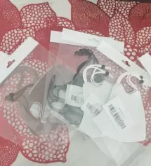 너무 이뻐요 큐빅장식이 얼굴을 더 
