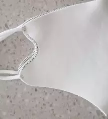 큐빅이 살짝살짝 반짝여서 넘 이뻐요
