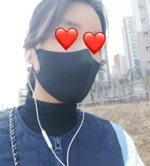 마스크  처음받고 고급짐에 대만족  처음 그래도 잘몰라  한장씩만 깔별로 샀는데  후회