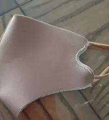 자꾸 리뷰 에러떠서 남기기 힘드네요ㅜㅜ이 마스크는 너무 이뻐요 무조건 깔별로 소장해