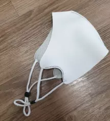 깔별구매하고 화이트는 빨아서 아직 착용하진않았지만 블랙을 계속 쓰고있었던지라 착용