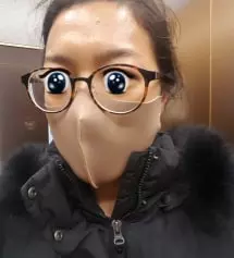 블랙 브라운샀는데 브라운이 이뻐요
