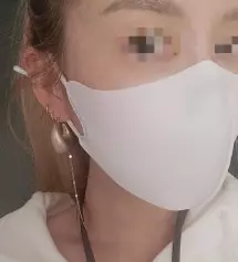 화이트 큐빅 마스크와 실버스트랩과 함께하면 셋트같고 깔끔함!!!  블랙과 실버 번갈아