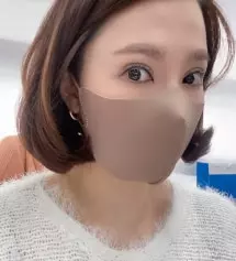 완전 간지 좔좔이네요~큐빅이있으니 더 이쁘고 빤짝빤짝입니다~~블랙 브라운 데리고 왔