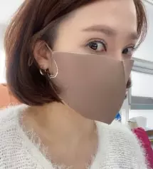 완전 간지 좔좔이네요~큐빅이있으니 더 이쁘고 빤짝빤짝입니다~~블랙 브라운 데리고 왔