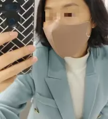 마스크는 블랙으로 거의 하고 다녀요.
