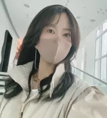 말해 뭐해요. 하고 나가면 다들 한마디씩 물어요. 어디서 샀냐며.. ㅋ 말해주기 싫어욧