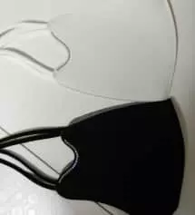 세일할때 두고두고 쓰려고 블랙.화이트 두개 구매했는데 이쁘네요~^^