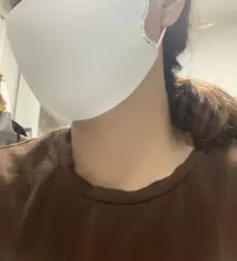 깔끔하니 이뻐요 역시 요즘은 마스크도 패션입니다
