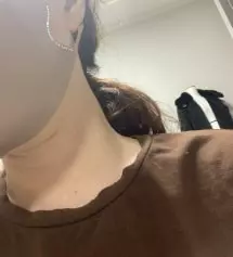 요 색상은 정말 특이하고 멋져요
