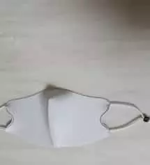 하얀눈에 보석이 박힌것처럼 깨끗하고 예뻐요
