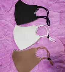 브라운색상을 살까말까 고민하다 샀는데 고급진 느낌이 나서 사길 잘했어요 다만 요즘 