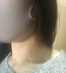 블랙이랑 화이트 잘 쓰고 있어서 브라운 나오자마자 겟했어요 완전 이뻐요