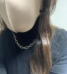 블랙과 번갈아가며 옷에 맞춰 코디 하고있어요
