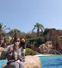 친한언니랑 같이 깔별로 구매했는데 요즘 이것만써요~너무이쁘고 일회용아니라서 좋고 