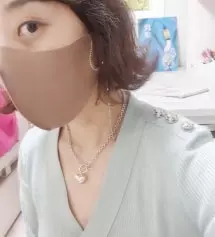 요즘 브라운이랑 블랙이랑 잘하고다녀요~^^ 마스크도 블링블링하다며..ㅋ 다음번에는 핑