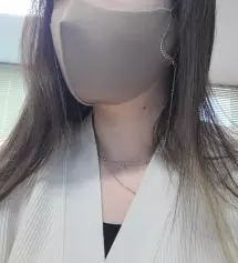 마스크는 예쁘고 만족하는데 스트랩은 불량인줄 알았어요.
