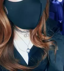 늘 품절이 되어서 놓쳣던ㅎ 드뎌 구입햇어요~얼굴이 어쩜 더 예뻐보이고...짱짱하고...