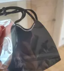 진짜 소문대로 예쁘고 숨쉬기좋고 라인도 살고 좋아욤^^ 잘쓰고있어요 