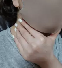 브라운베이지소재에 입기딱이뻐요 반짝반짝 빛나고 너무 고급스러운 마스크에요 착용감