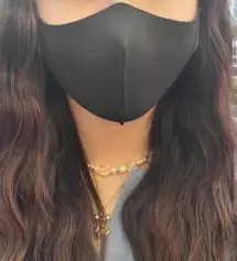 블랙 큐빅이 제일 이쁜거 같아요.
