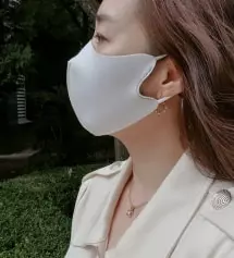 블랙 브라운 화이트 다 이쁩니다
