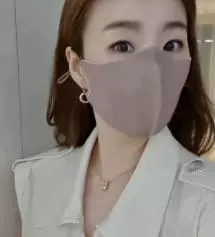 블랙 브라운 화이트 다 이쁩니다
