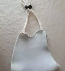 주위에서 예쁘다고해서 친구들 선물로 또 구입합니다
