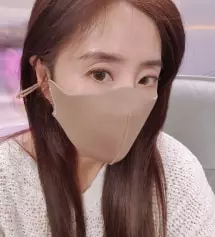 마스크 저번에도 구매한게 아직도 많이 남았어요~ 쟁여두려고 또 구매했어요 가성비 정