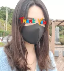 마스크 참 이쁘죠~~~다시 사야 할때 공구해서 후다닥 주문했어요. 브라운, 화이트 갖고