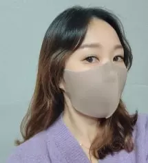 빨아쓰기가 귀찮아서 애써 외면?하다가 브라운이 너무 예뻐서 주문했어요 ㅎ 얼굴도 예