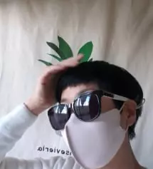 핑크가 새로 나와서 구매했어요.ㅎ큐빅  이뻐요.ㅎ  옷 스타일에 마춰서 낄려구요.ㅎ 이