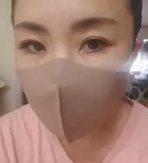 얼굴이 작아 보여서 넘 좋아요 블랙은 기본이구 나머지 색감도 다 넘 이쁘네요 옷에 따