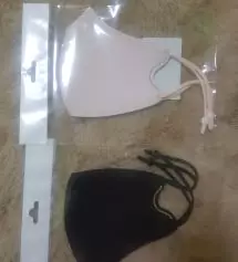 엄청빨리 배송와서좋았어요 디자인도 이쁘고 얼굴에 자국도 안생기고 숨쉬기 편하며 귀