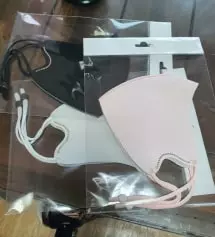 마스크 항상 눈팅만하다 이번에 사봤는데 이쁘네요 기능성까지 갖추어 있어 더 좋아요 