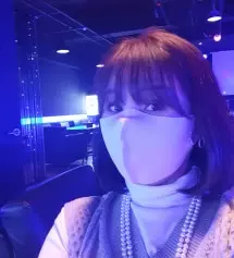 큐빅마스크  블래  브라운  구매  했는데  계속 매진이 됐는데  요번에는  화이트랑 핑