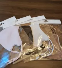 첨에 결제할때 약간 문제가 있었지만 품절되기 전에 사서 바로 담달 받았습니다!
