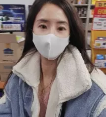 아주 만족하며 쓰고 있어요~지인들 선물로 마니들 줬습니다^^매번 나올때마다 꼭 구매해