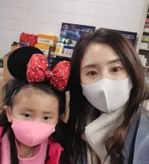 아주 만족합니다~이번에 핑크까지 나와서 더 예쁘고 잘 쓸께요~^^매번구입해서쓰고있어