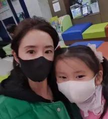 아주 만족합니다~이번에 핑크까지 나와서 더 예쁘고 잘 쓸께요~^^매번구입해서쓰고있어