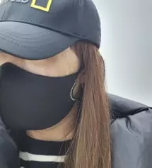 계속 품절이였어서 알림뜨자마자 구매했어요~
