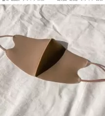 브라운 색상 너무 예뻐요
