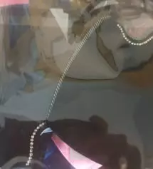 길이조절도 가능하고 아무래도 검정이 젤 무난하고 이쁜듯요